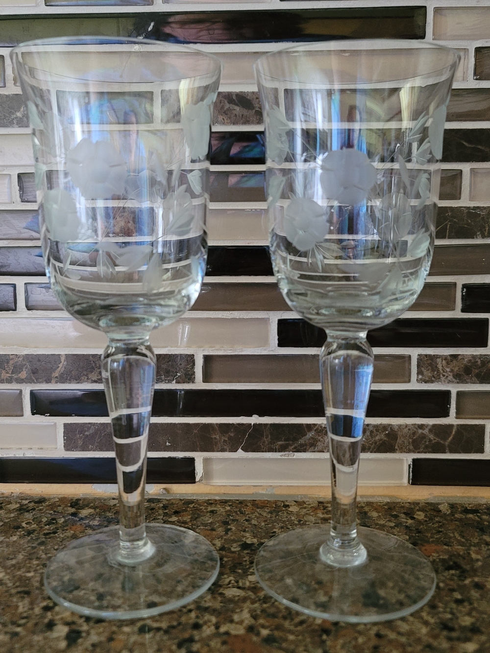 Etched Floral Crystal Wine Glasses - Clear